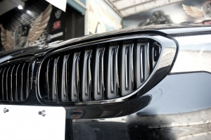 For BMW G30/G31/G38 OE款 單柵+亮黑 水箱罩 鼻頭